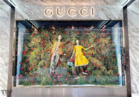 Gucci visual merchandising